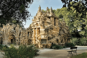 Le coin francophone: Monuments of beauty and elegance